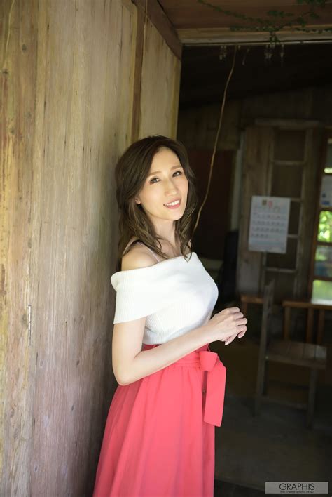 julia for exquisite senya