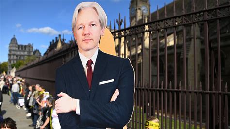 julian assange latest news 2022