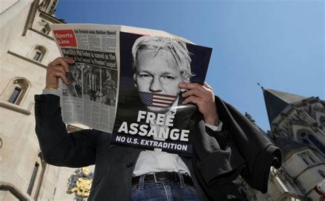 julian assange news update