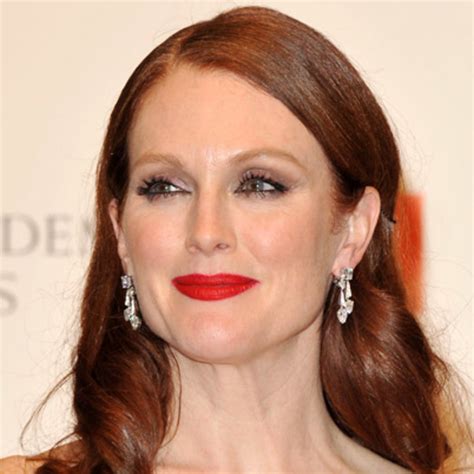 julianne moore date of birth