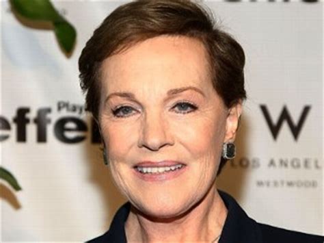 julie andrews date of birth