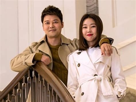 jun hyun moo wife