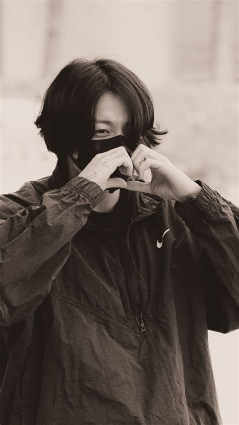 Jungkook Face Hide Pic