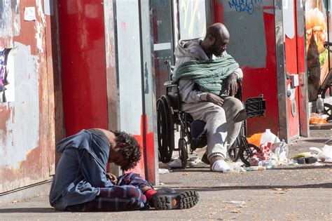 junkies gagging jizz