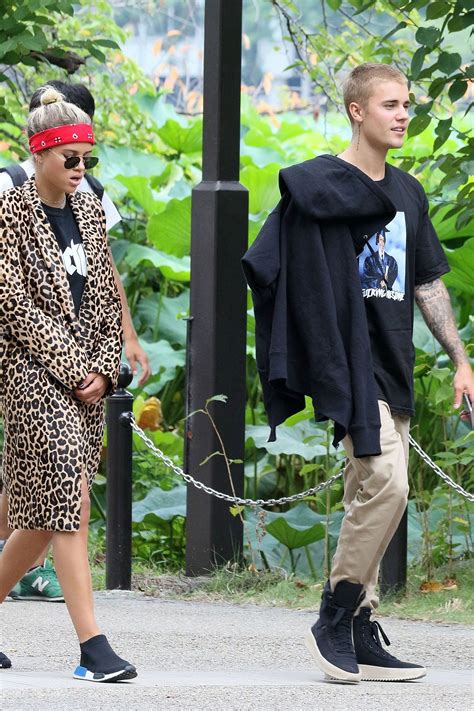 justin bieber and sofia richie relationship