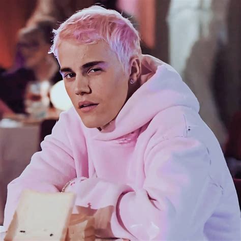 justin bieber music video pink outfit