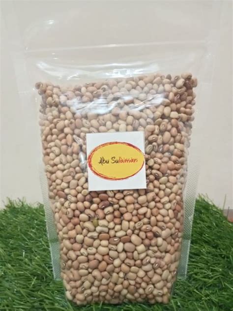 kacang tolo