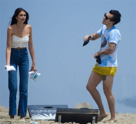 Kaia Gerber and Harry Styles Spotted at the beach in Malibu11 GotCeleb