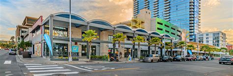 Discover the Gastronomic Gem of Kakaako: Top Restaurants You Can't Miss