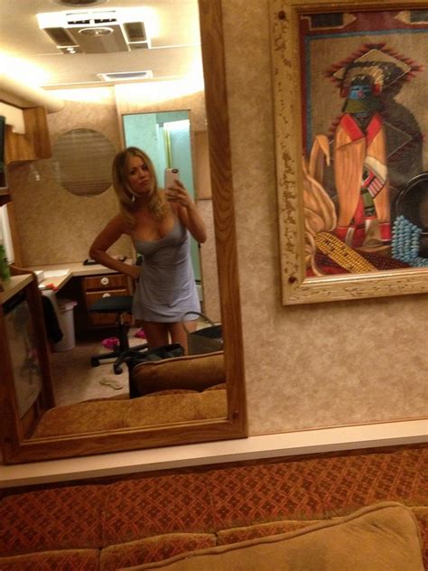kaley nude pics cuoco