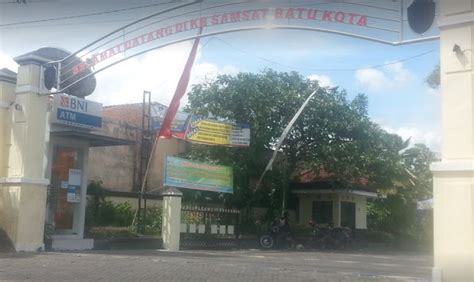 kantor satpas kota batu