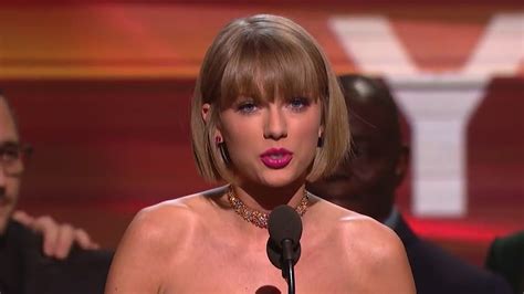 kanye west disses taylor swift at grammys