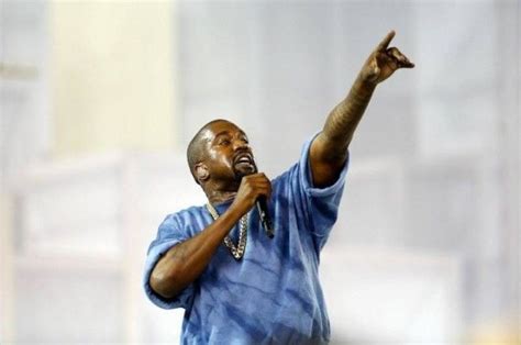 kanye west pointing up