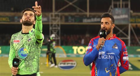 karachi vs lahore live score