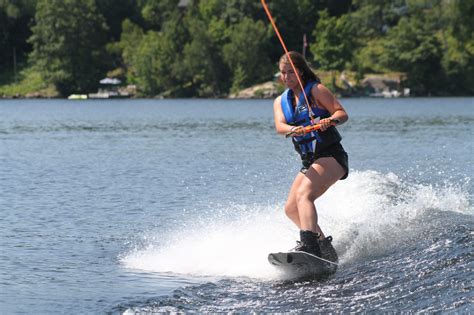 kari lake water skiing