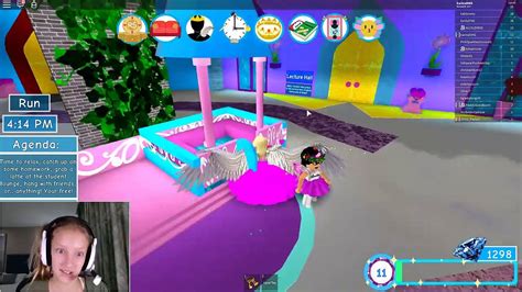 karina omg plays roblox