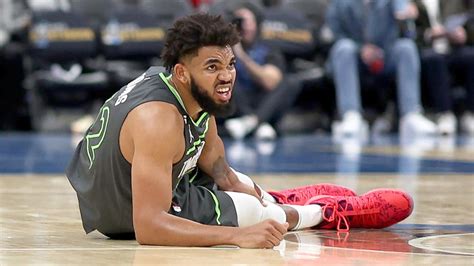 karl-anthony towns injury update