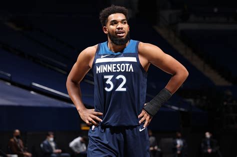 karl-anthony towns live stats