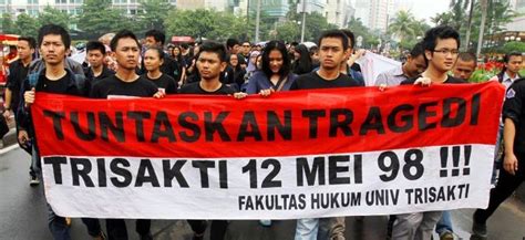 kasus kasus politik di indonesia
