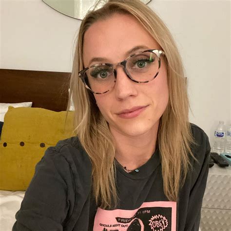 kat timpf no makeup