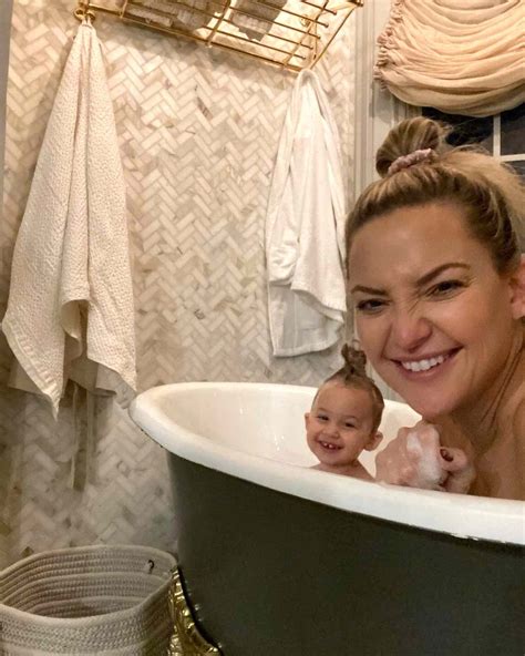 kate hudson instagram bathtub photo