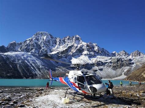 kathmandu to gokyo helicopter flight