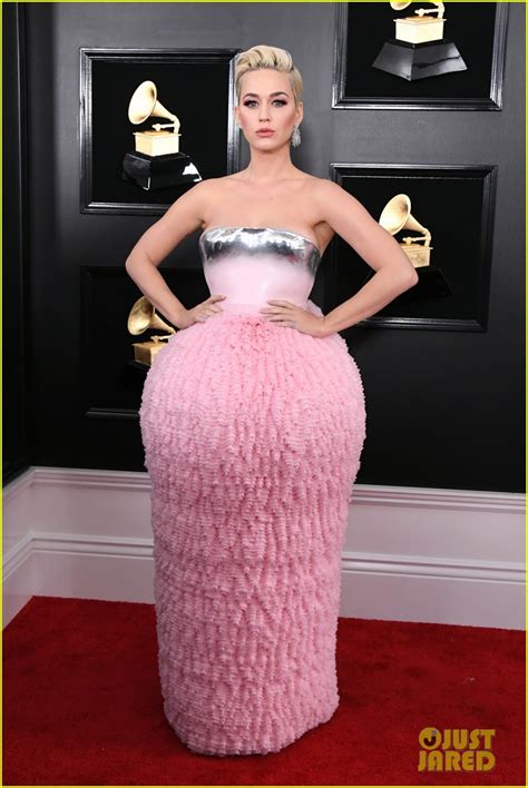 katy perry red carpet pink dress