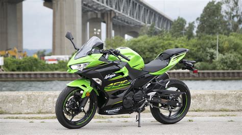 kawasaki ninja 400 bike