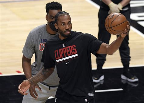 kawhi leonard injury update