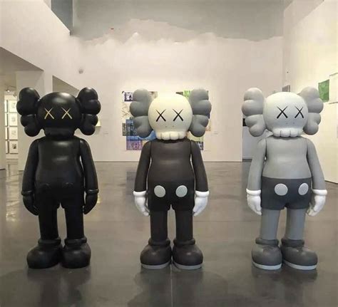 Kaws Figures Size