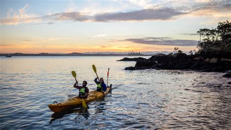 kayaking to rangitoto island