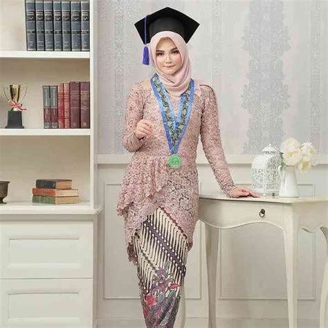 kebaya wisuda pinterest