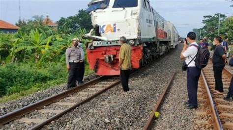 kecelakaan kereta api jawa timur