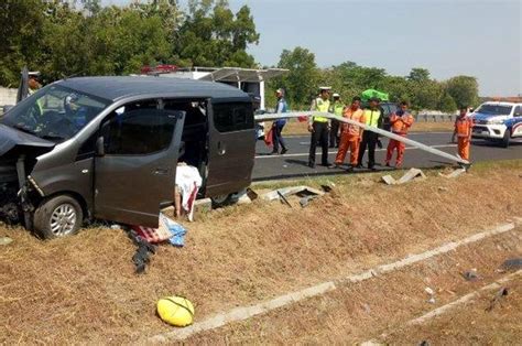 kecelakaan tol solo ngawi