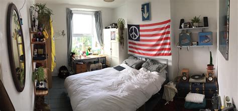 Keep it clean and tidy for uni bedroom