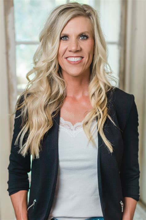 Kelly Roy Biography Facts