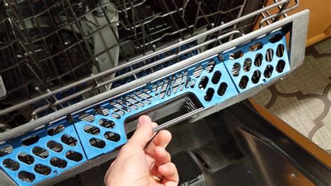kenmore dishwasher door will not close