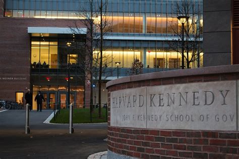 kennedy school of government faculty