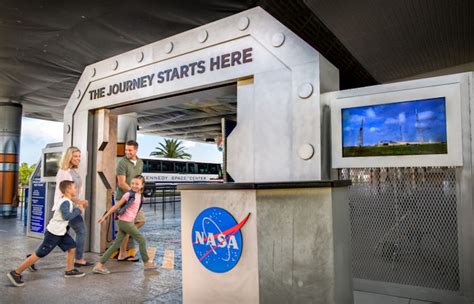 kennedy space center opening times
