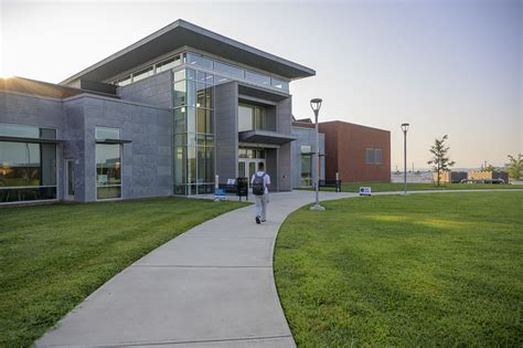 kent state first day of classes fall 2024