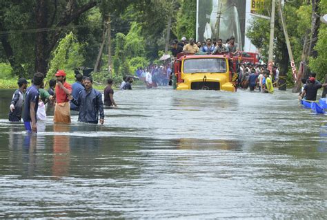 kerala floods causes and challenges