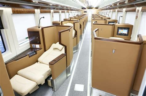 kereta api bisnis