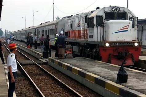 kereta api malang semarang