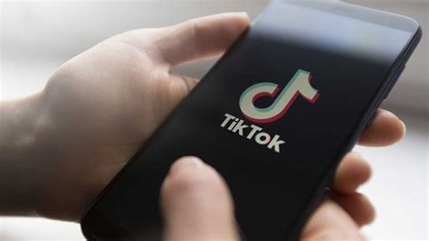 Ketergantungan Scroll TikTok di Indonesia
