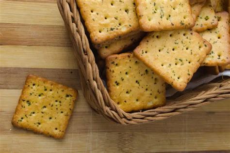 keto cracker alternative