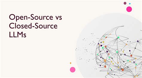 key difference between open source and closed source llms