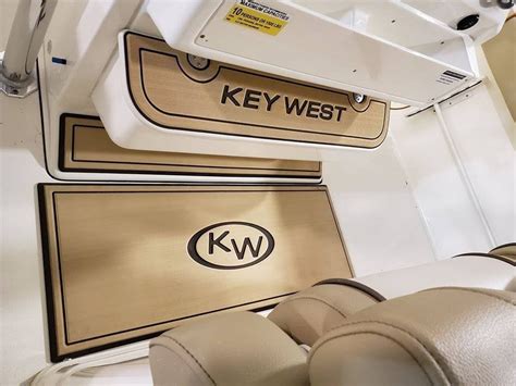 Key West Helm Pad