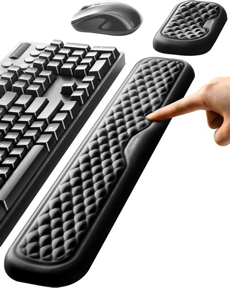 Keyboard And Mouse Pad With Wrist Support