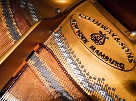 Keyboard String Instrument