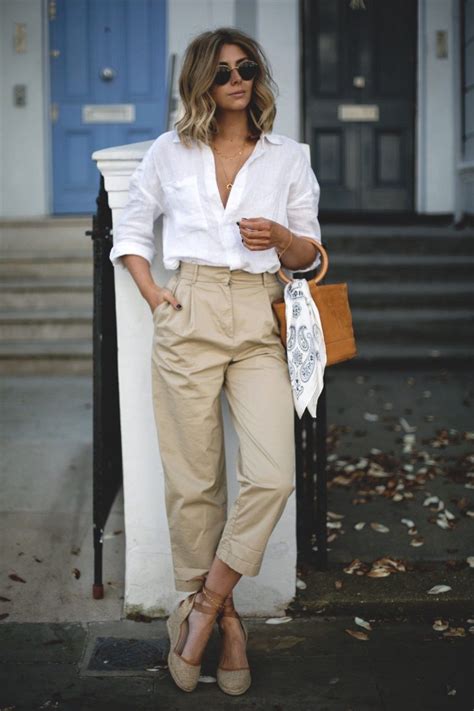 Best Ways to Wear Khaki Pants This Summer 2022